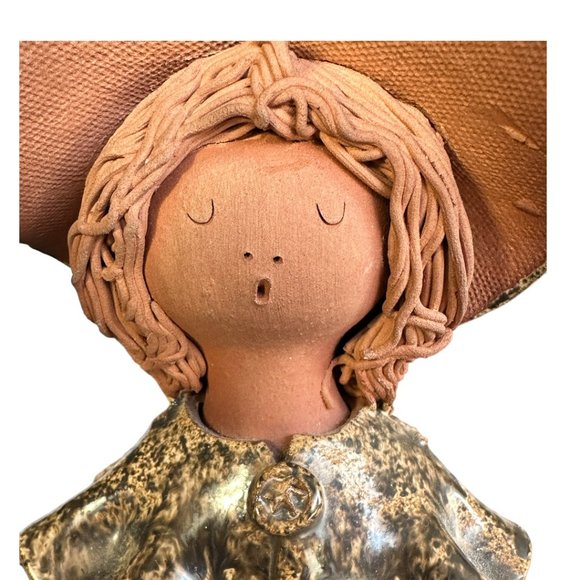 SET OF 2 VINTAGE EARTHENWARE FIGURINES - ABSOLUTELY LOVELY! - Picture 3 of 16